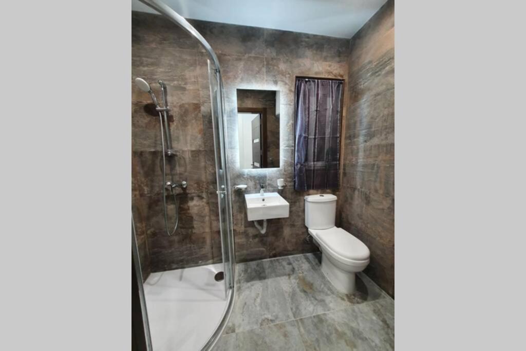 Seaview 2 Double Bedroom Modern Apartment เซนต์พอลส์เบย์ ภายนอก รูปภาพ